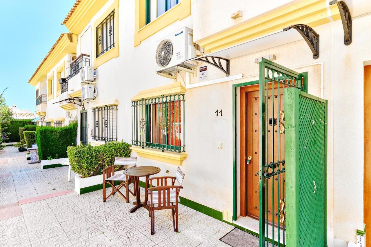 Espanhouse Sonia In La Zenia Playas De Orihuela Exterior photo